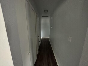 1912 N Moulton Ct in Oklahoma City, OK - Building Photo - Building Photo