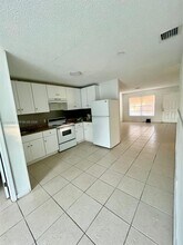 3300 SE Fairmont St in Stuart, FL - Building Photo - Building Photo