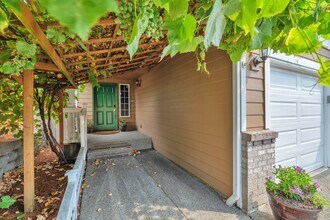 9604 S 236th Pl in Kent, WA - Building Photo - Building Photo