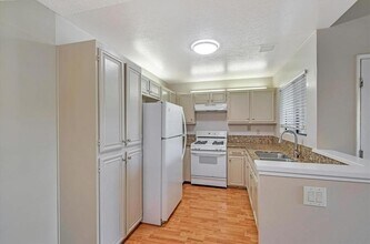 3655 Birchwood Terrace in Fremont, CA - Building Photo - Building Photo