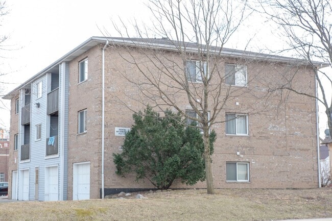111 Wiggins St