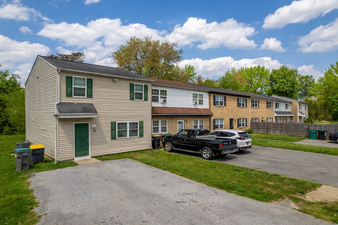 Sparrow Run in Newark, DE - Building Photo