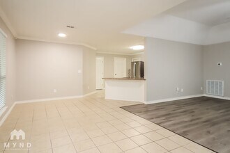 1606 Briarcliff St in Conroe, TX - Building Photo - Building Photo