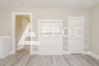 2409 Waterbury St in Winston-Salem, NC - Building Photo - Building Photo