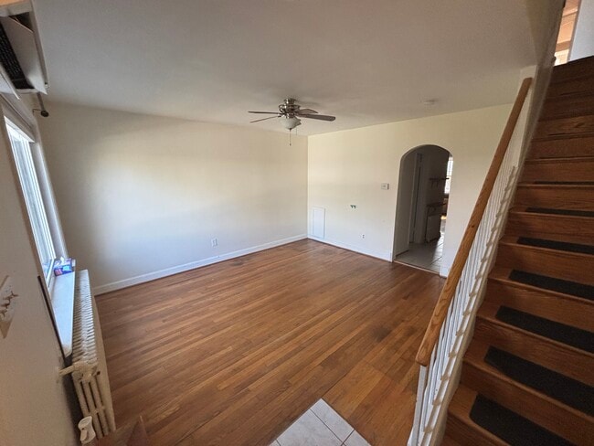 1917 D St NE in Washington, DC - Foto de edificio - Building Photo