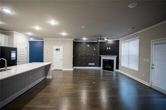 2215 Manor Pointe Dr in Cumming, GA - Building Photo - Building Photo