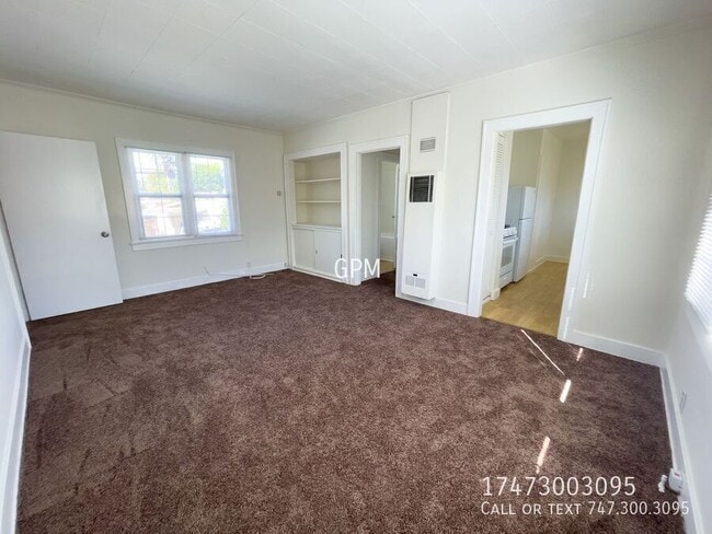 803 Lindaraxa Park N in Alhambra, CA - Building Photo - Building Photo