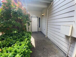 2612 Kentucky St in Bellingham, WA - Building Photo - Building Photo