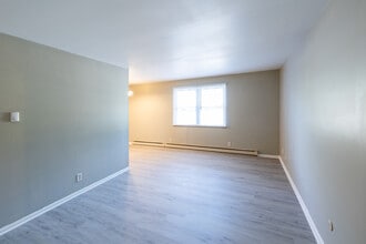 MILLSTONE APARTMENTS in Peru, IN - Building Photo - Interior Photo