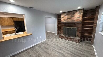 12275 Linden Dr in Spring Hill, FL - Building Photo - Building Photo