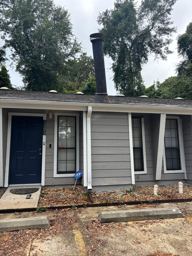 property at 1207 Chee Ln