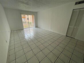 460 E 23rd St in Hialeah, FL - Building Photo - Building Photo