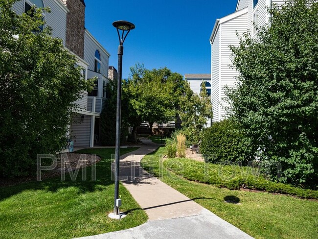 11105 E Alameda Ave