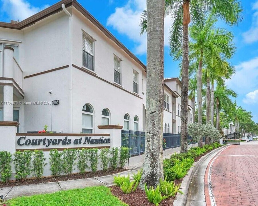 4361 SW 160th Ave in Miramar, FL - Building Photo