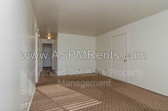 1357 N Redwood Rd in Salt Lake City, UT - Building Photo - Building Photo