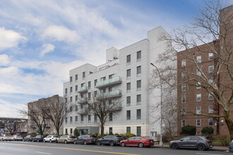 Bay Vista Condominiums in Brooklyn, NY - Building Photo - Building Photo