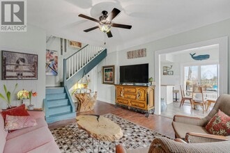 939 Beach Blvd in Hamilton, ON - Building Photo - Building Photo