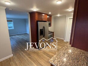 12734 2nd Ave SW in Seattle, WA - Building Photo - Building Photo