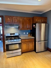 175 Maple St in Bangor, ME - Building Photo - Building Photo