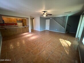 16021 N 30th St in Phoenix, AZ - Building Photo - Building Photo