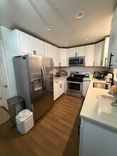 8000 N Ozark Ave in Niles, IL - Building Photo - Building Photo