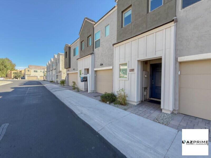 2269 W Echo Ln in Phoenix, AZ - Building Photo