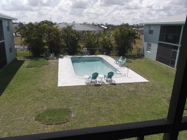 449 Royal Poinciana in Punta Gorda, FL - Building Photo - Building Photo