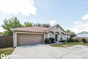 114 Newham Way in Kissimmee, FL - Foto de edificio - Building Photo