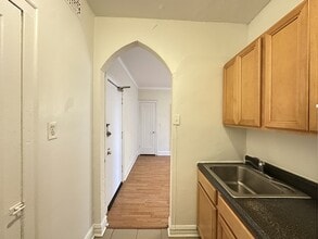 4847 N Damen Ave, Unit A04W in Chicago, IL - Building Photo - Building Photo