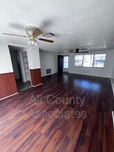 5316 Seahorse Dr in New Port Richey, FL - Building Photo - Building Photo