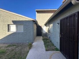 5227 Greene Ln in Las Vegas, NV - Building Photo