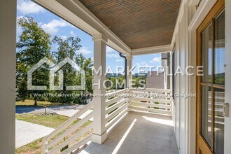 173 Peach St in Ashland City, TN - Building Photo - Building Photo