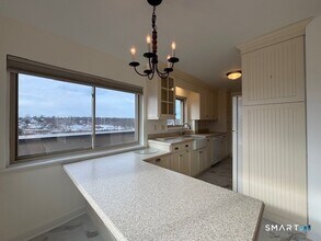 1611 Washington Blvd in Stamford, CT - Building Photo - Building Photo