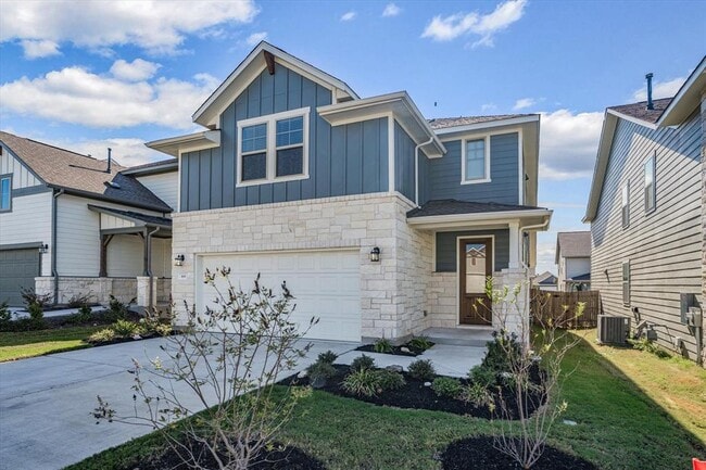 168 Kings Cyn Dr in Dripping Springs, TX - Building Photo - Building Photo