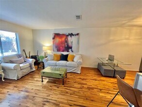 4115 Bowser Ave in Dallas, TX - Building Photo - Building Photo