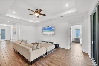 10108 Hammock Brook Dr in Parrish, FL - Building Photo - Building Photo