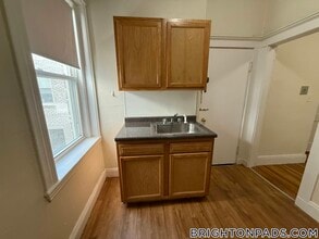 9 Egremont Rd in Boston, MA - Building Photo - Building Photo