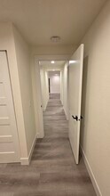 1305 S Puget Dr in Renton, WA - Building Photo - Building Photo