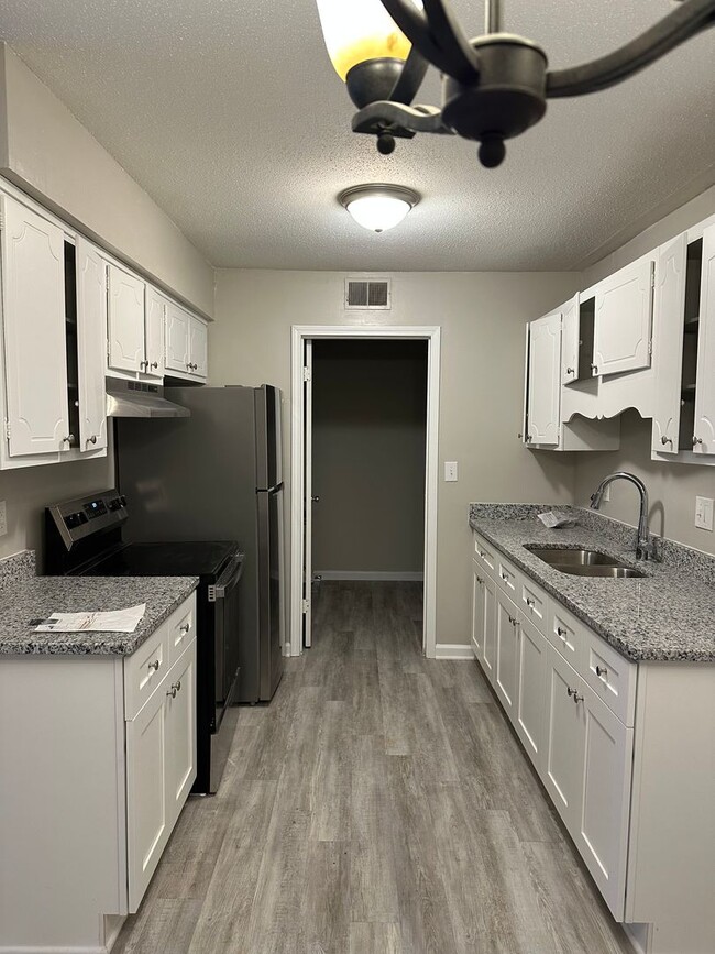 2260-276W Sunderland Rd in Winston-Salem, NC - Building Photo - Building Photo