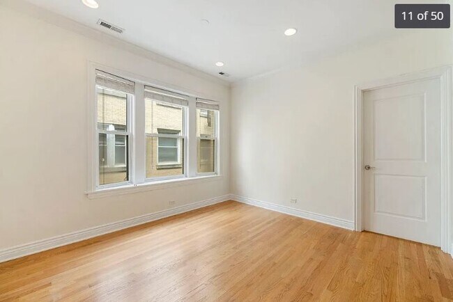 property at 2555 N Clark St