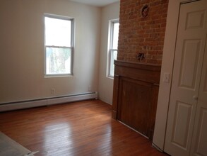 89 1st Ave, Unit 2 in Nyack, NY - Building Photo - Building Photo