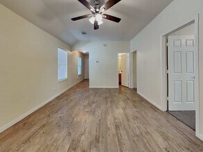 6347 Austinville Dr in Katy, TX - Building Photo - Building Photo