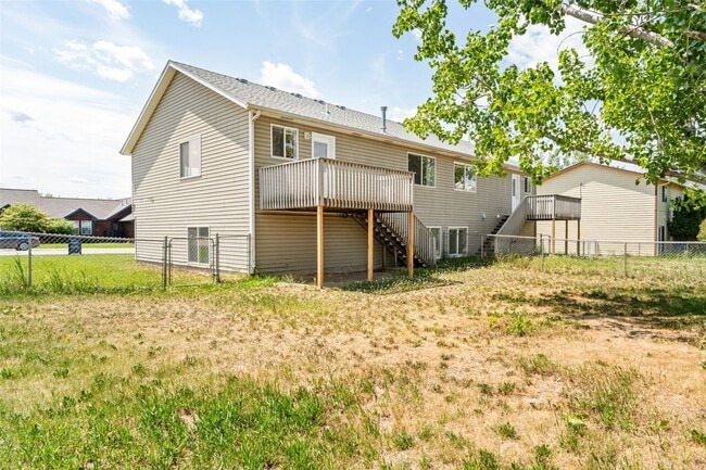 211-215 Turner St in Stevensville, MT - Building Photo - Building Photo