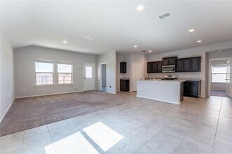 16409 Portage St in Justin, TX - Building Photo - Building Photo