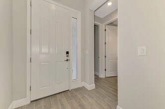 5664 Blue Reef Pl in Nokomis, FL - Foto de edificio - Building Photo