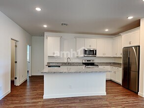 10518 W Atlantis Wy in Tolleson, AZ - Building Photo - Building Photo