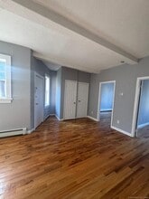 147 Charles St, Unit 2D in Bridgeport, CT - Building Photo - Building Photo