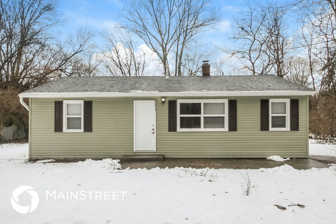 5375 Clarendon Rd in Indianapolis, IN - Building Photo