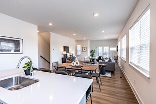 The Rowan in Antioch, TN - Building Photo