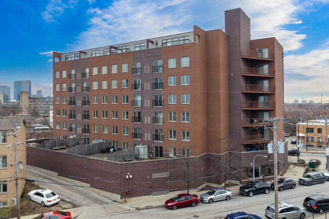 Archer Place in Chicago, IL - Building Photo - Building Photo